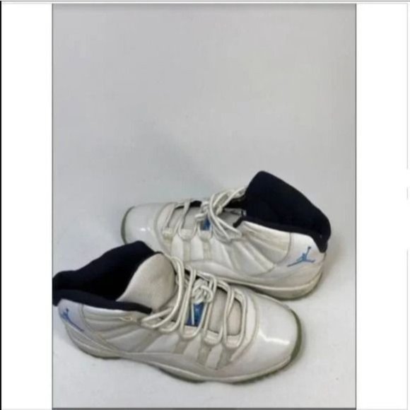 Nike Sz 5.5 Y Air Jordan 11 Retro Legend Blue Sneakers - Picture 3 of 7